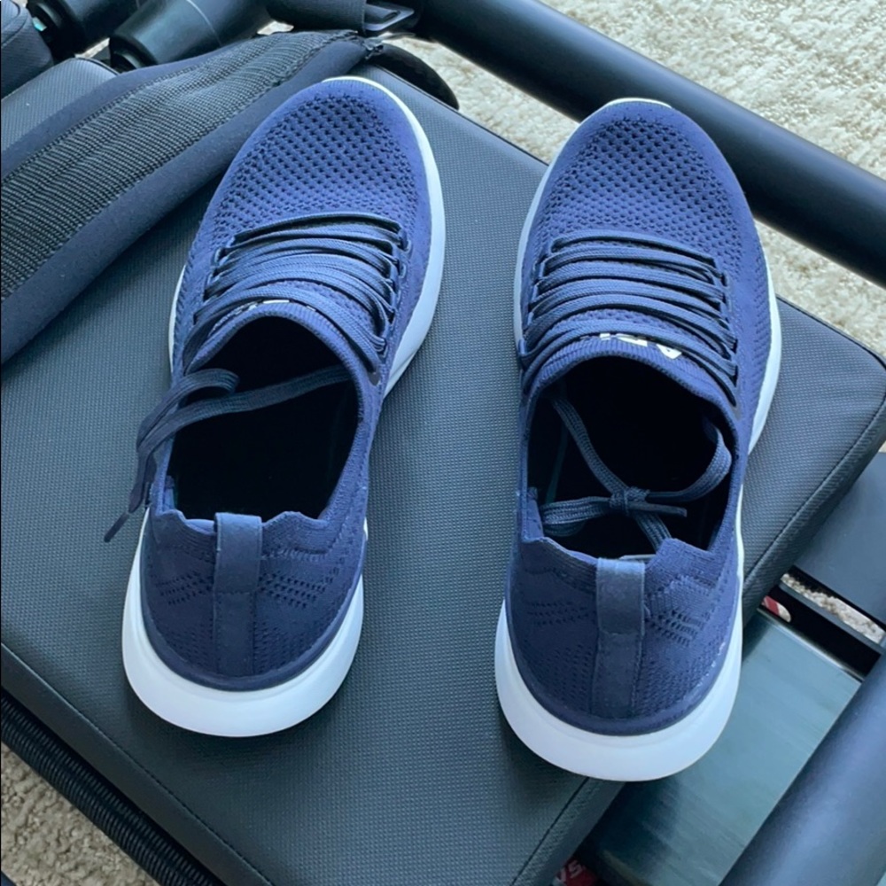 APL techloom shoes navy bliss size 7.5